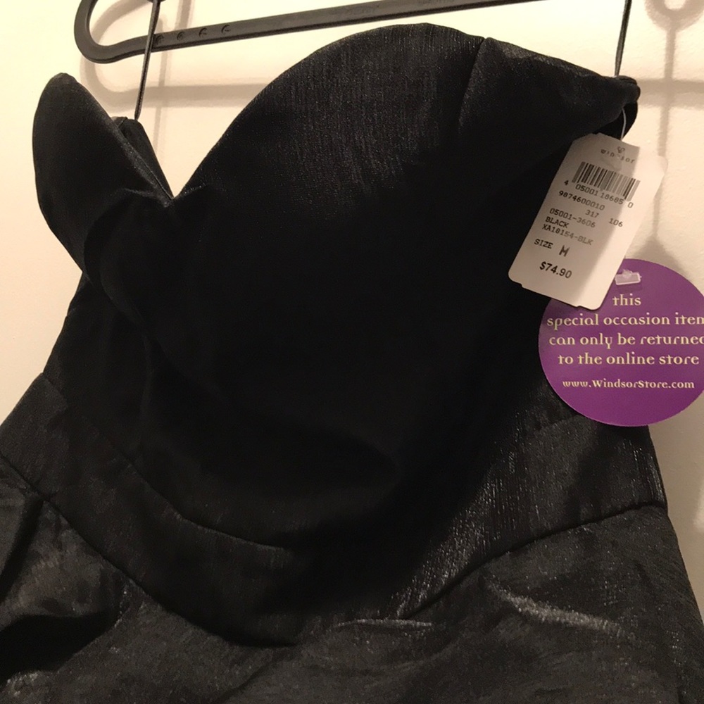 Windsor Dress - Picture 2 of 8